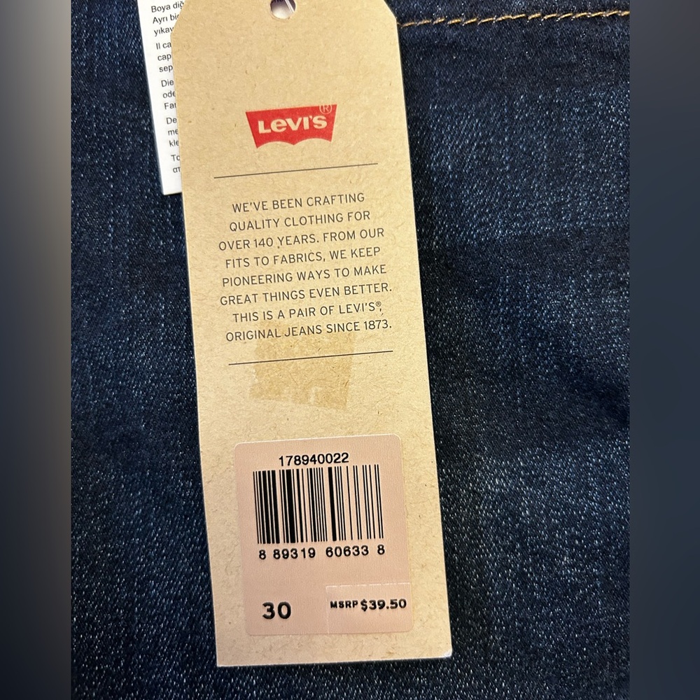 NWT LEVI’S Mid-Length Dark Wash Jean Shorts - Picture 8 of 14